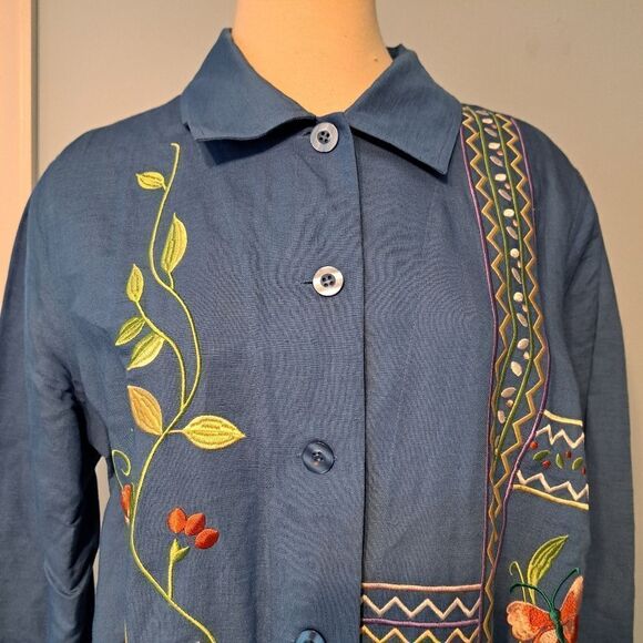 Susan Graver Grannycore Embroidered Linen Floral Butterfly Top Medium Blue/Multi - Picture 13 of 15